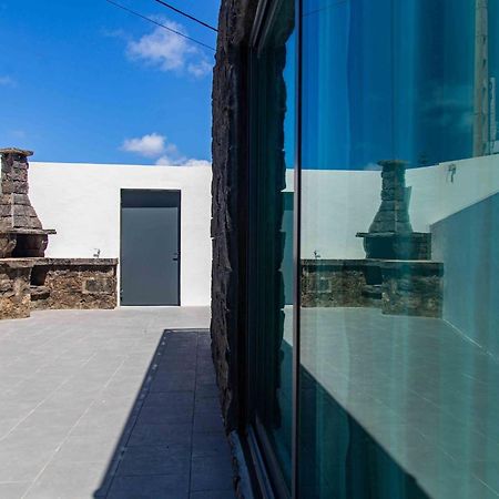 Mosteiros Beach House Bagian luar foto