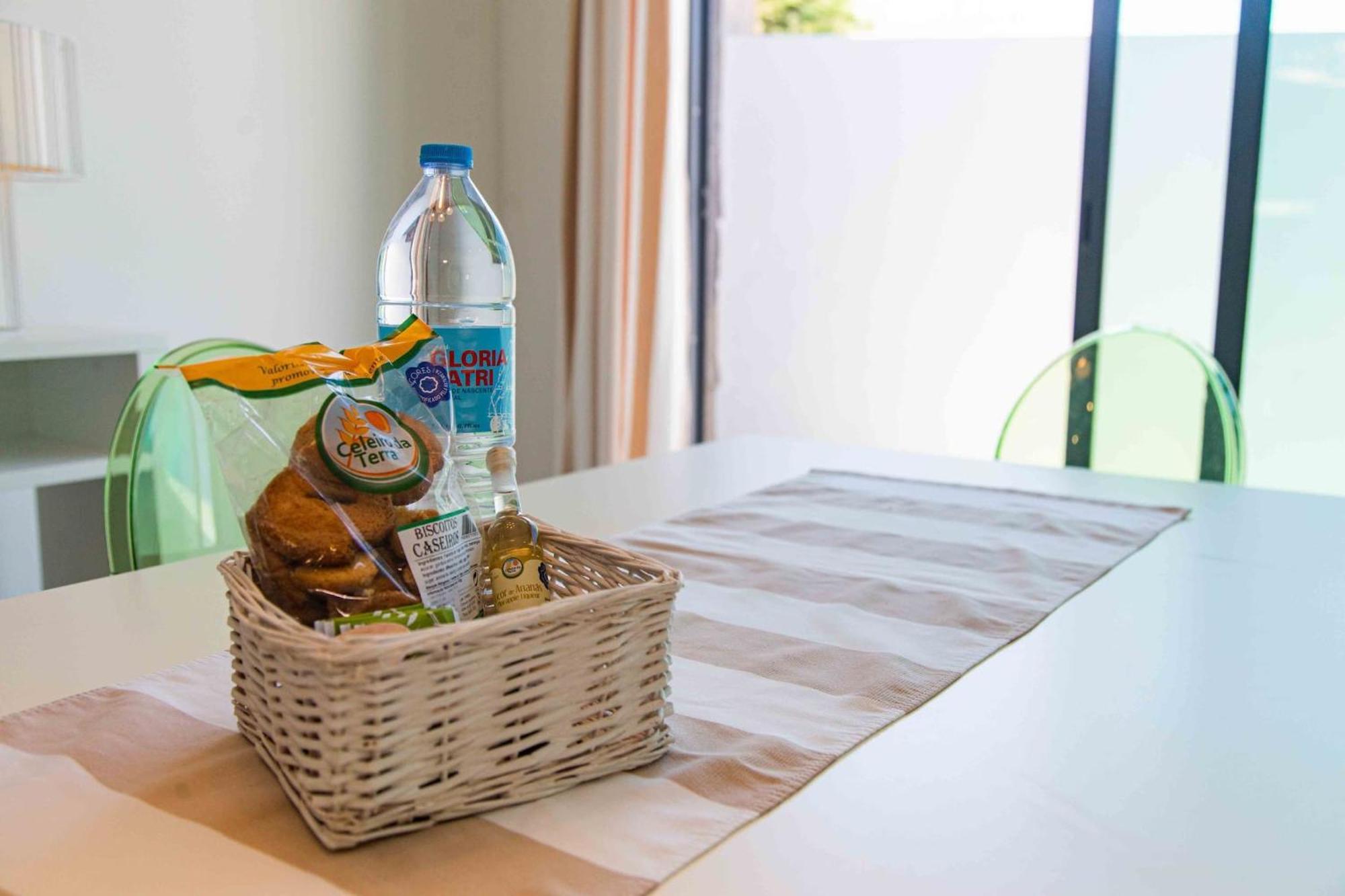 Mosteiros Beach House Bagian luar foto