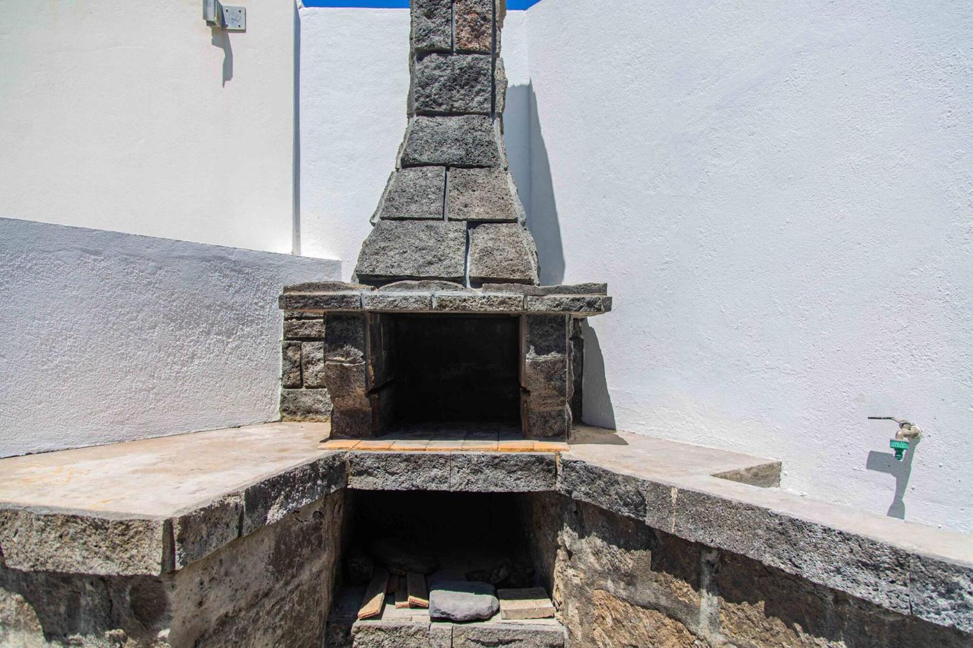 Mosteiros Beach House Bagian luar foto